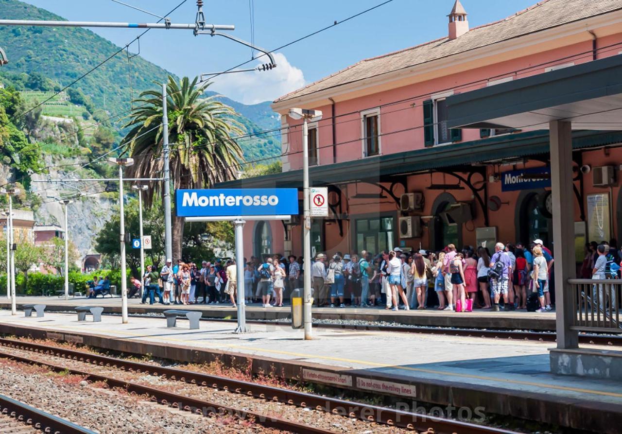 MONTEROSSO AL MARE 20 MONTEROSSO AL MARE Italy from 57